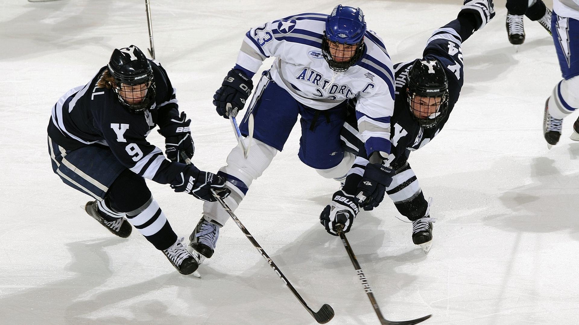 中国篮球用热爱书写信念，写中国篮球的小说