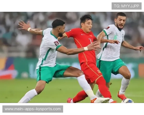 退役球员开设在线训练课程，受众群体广泛，退役球员踢球